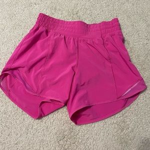 lululemon Hotty Hot shorts 4” Sonic Pink